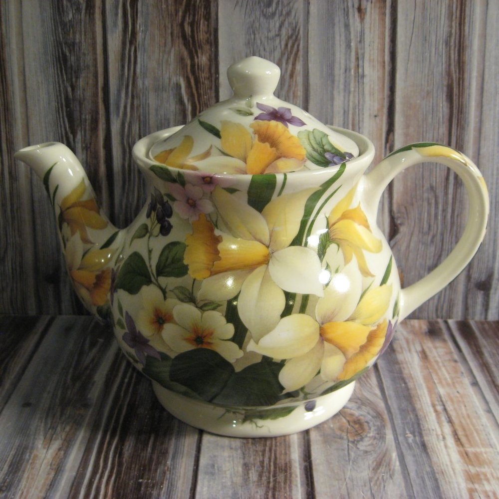 SADLER ENGLAND EARTHENWARE TEAPOT w/DAFFODILS & FLORALS
